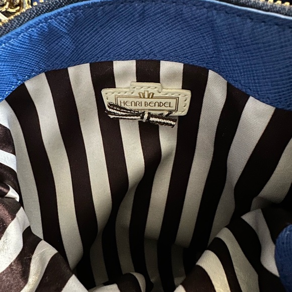 Henri Bendel Blue Satin Gold Accents Drawstring Crossbody Bag with Charm in VGUC - Picture 10 of 13